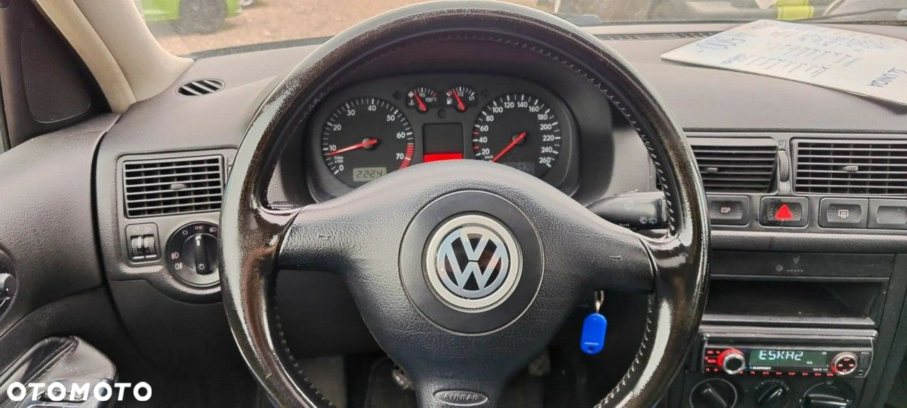 Volkswagen Golf - 12