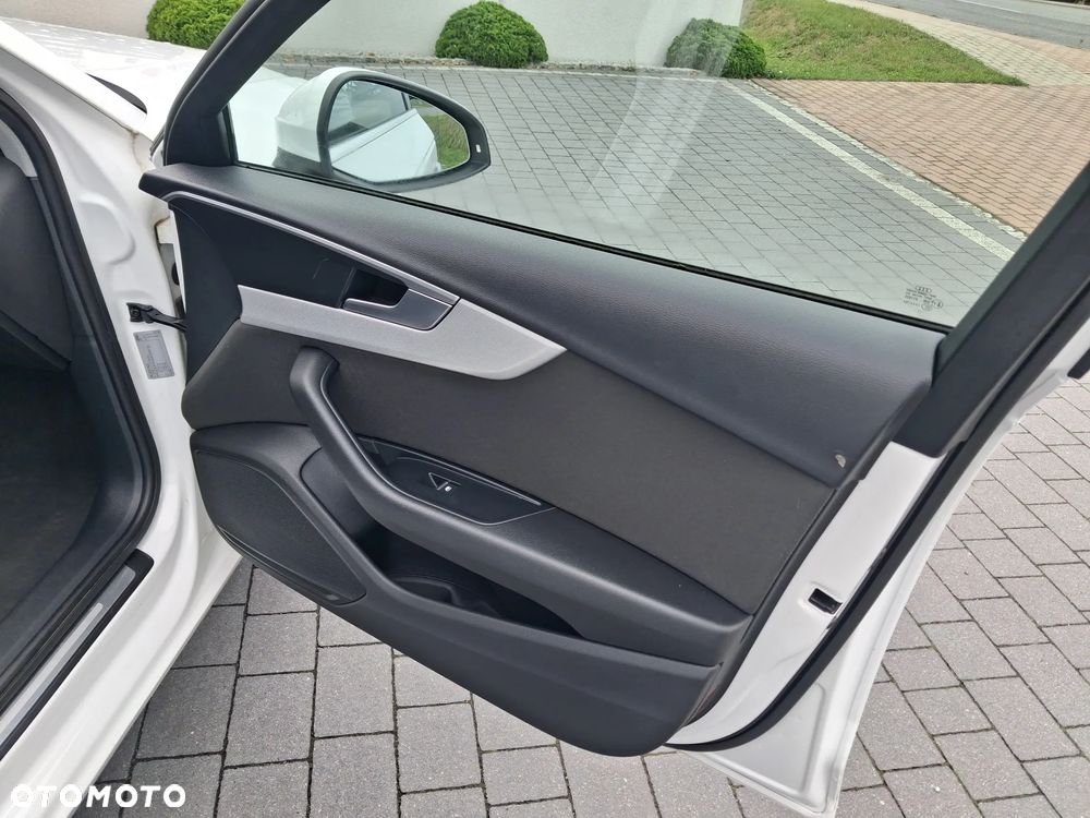 Audi A4 Avant 2.0 TDI - 17