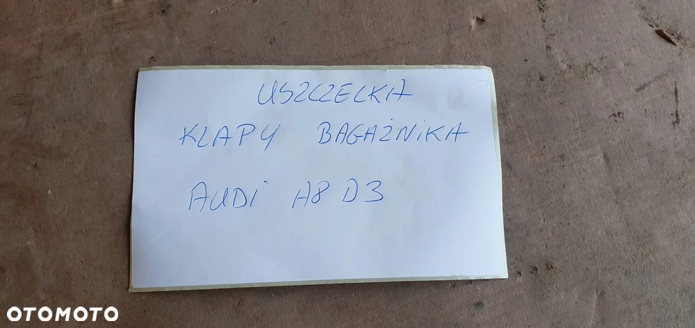 Uszczelka klapy bagażnika Audi A8 D3 - 8