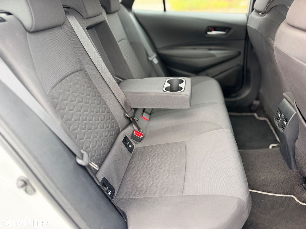 Toyota Corolla 1.8 Business Edition - 10