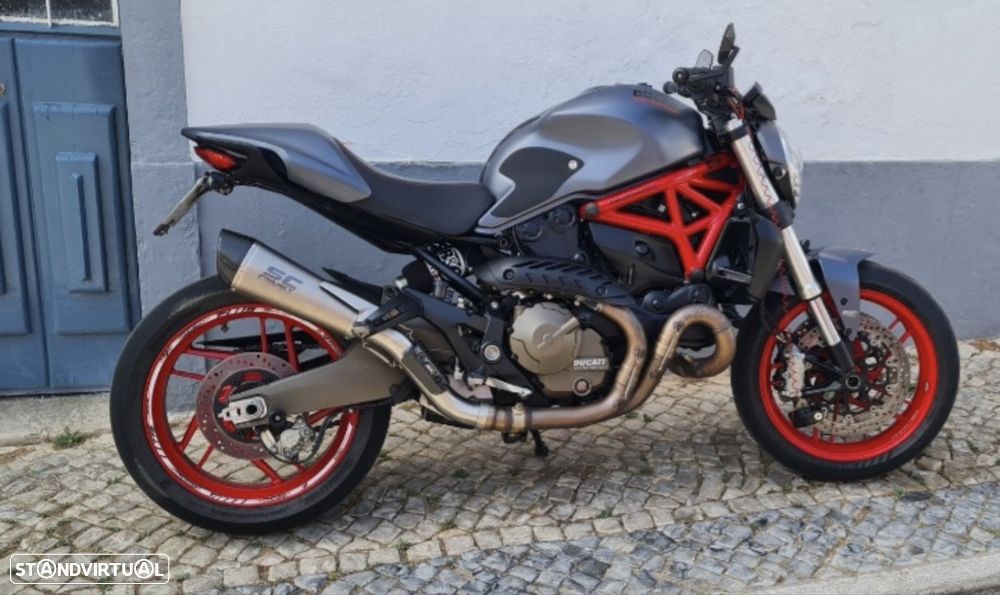 Ducati Monster - 5