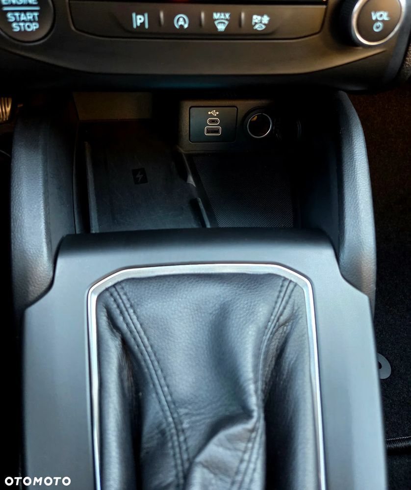 Ford Focus 1.0 EcoBoost Titanium X - 28