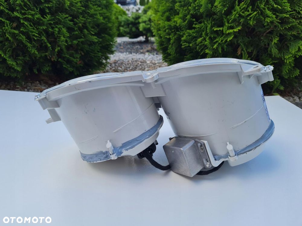 Bugatti Veyron Lampa Tył LED Ameryka 5B0945096 USA Super Sport - 7