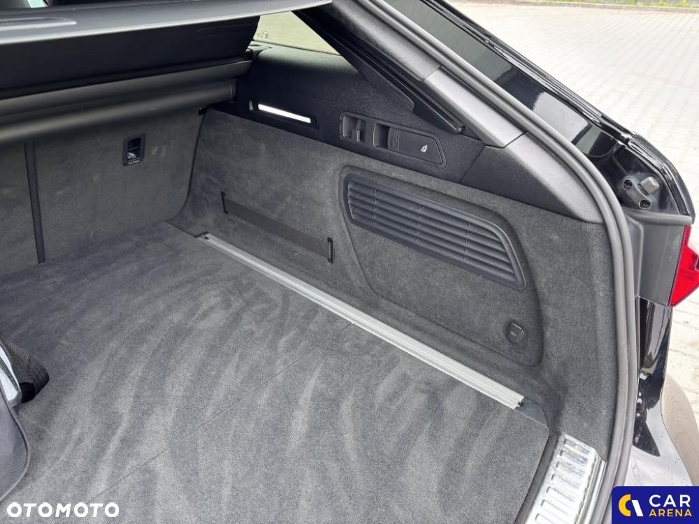 Audi RS6 Avant - 17