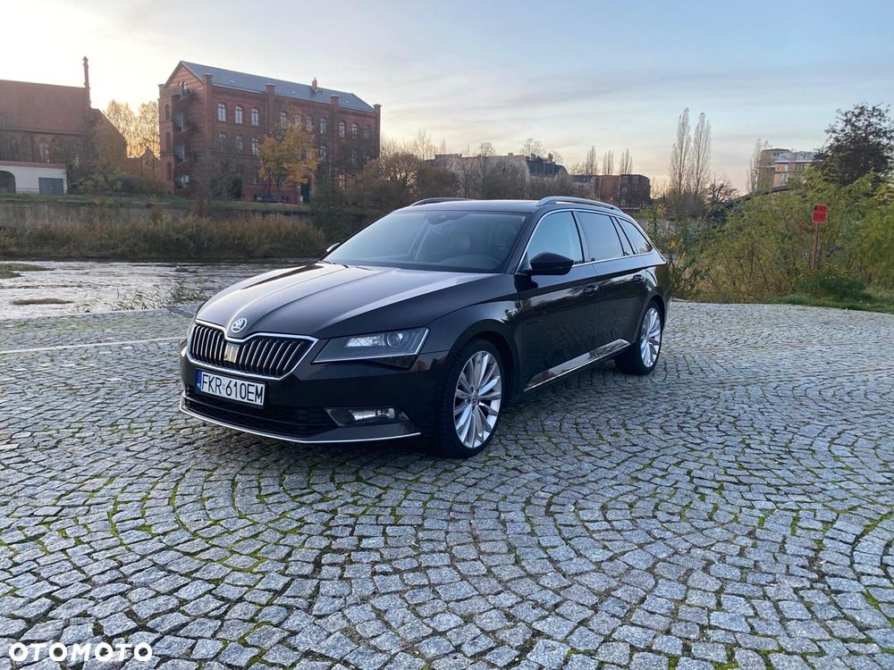 Skoda Superb 2.0 TDI L&K DSG - 1