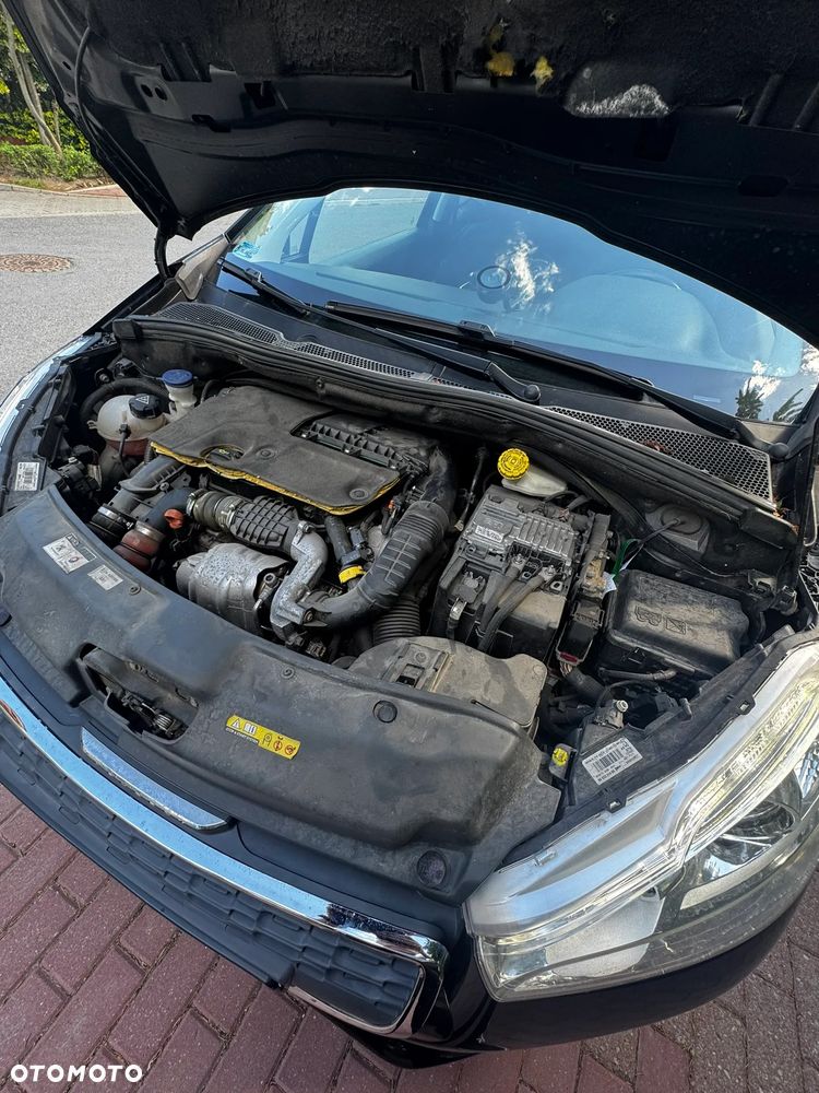 Peugeot 208 1.6 BlueHDi Allure S&S - 8