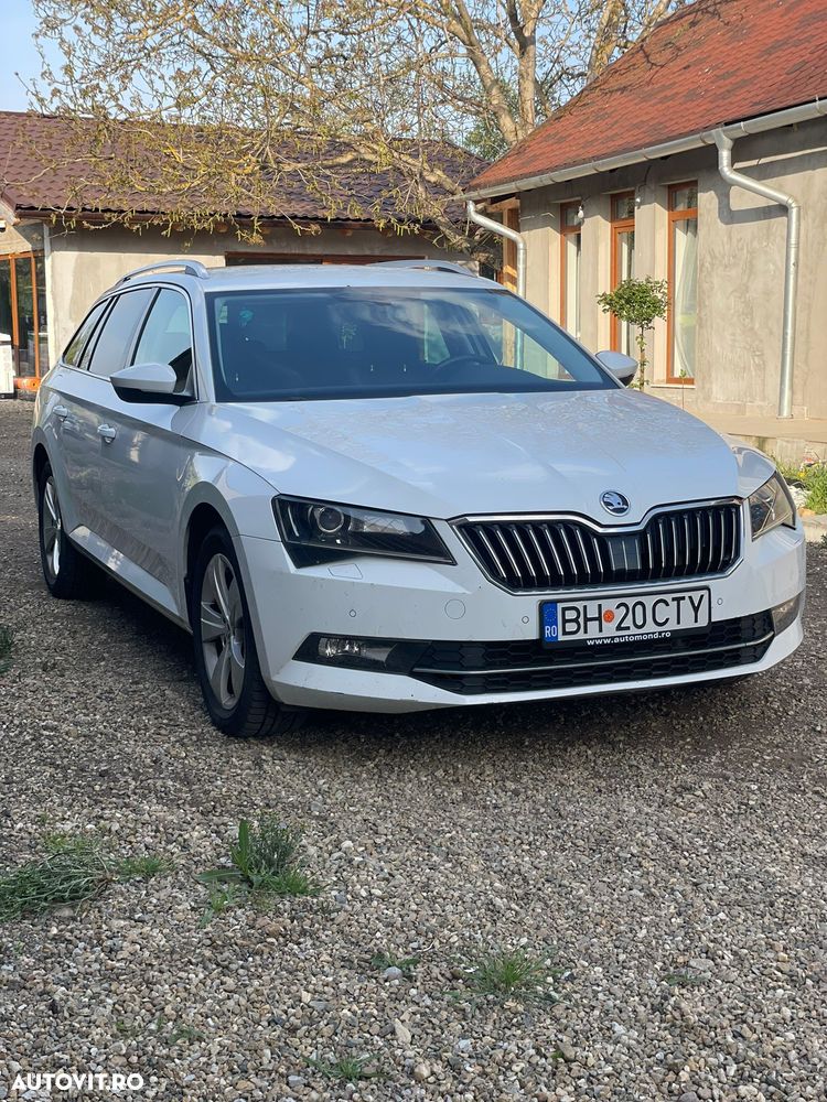 Skoda Superb 2.0 TDI 4X4 DSG L&K - 3
