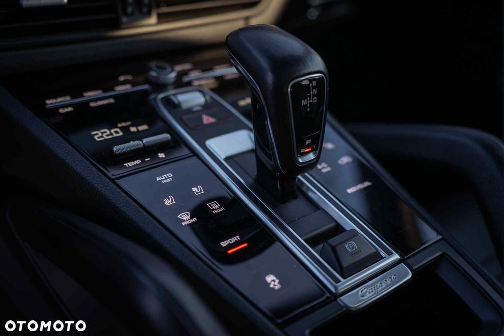 Porsche Cayenne Tiptronic S - 16