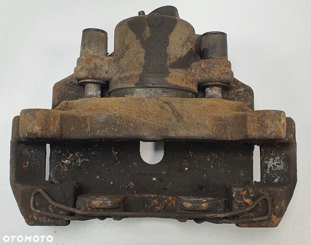 ZACISK HAMULCOWY PRAWY PRZÓD VW NEW BEETLE II 2.0 TDI - 4