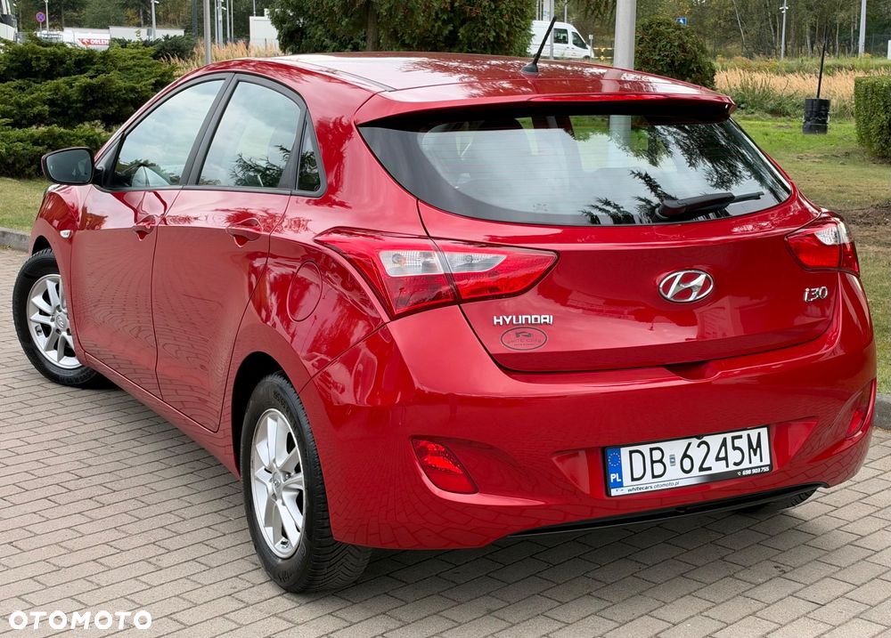Hyundai i30 blue 1.4 Passion - 27