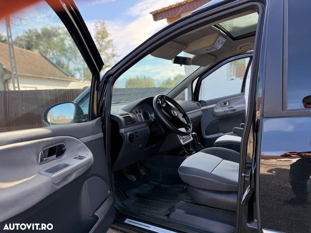 Volkswagen Sharan 1.9 TDI Freestyle - 6