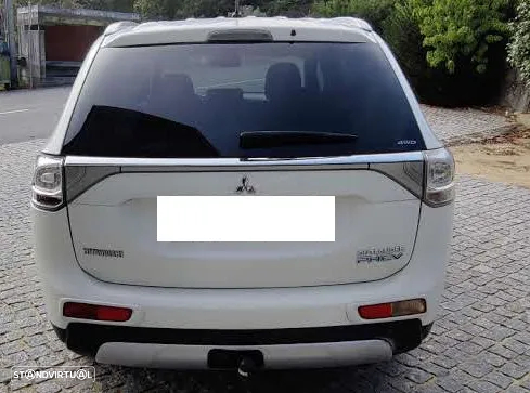 Mitsubishi Outlander 2.0 PHEV Intense Navi - 4