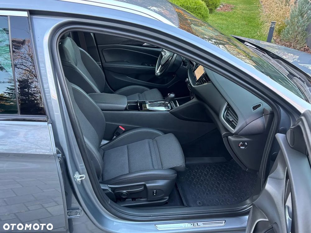 Opel Insignia 2.0 BiTurbo 4x4 Exclusive - 23