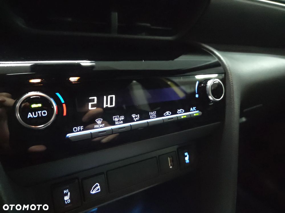 Toyota Yaris Cross Hybrid 1.5 Comfort 4x4 - 22