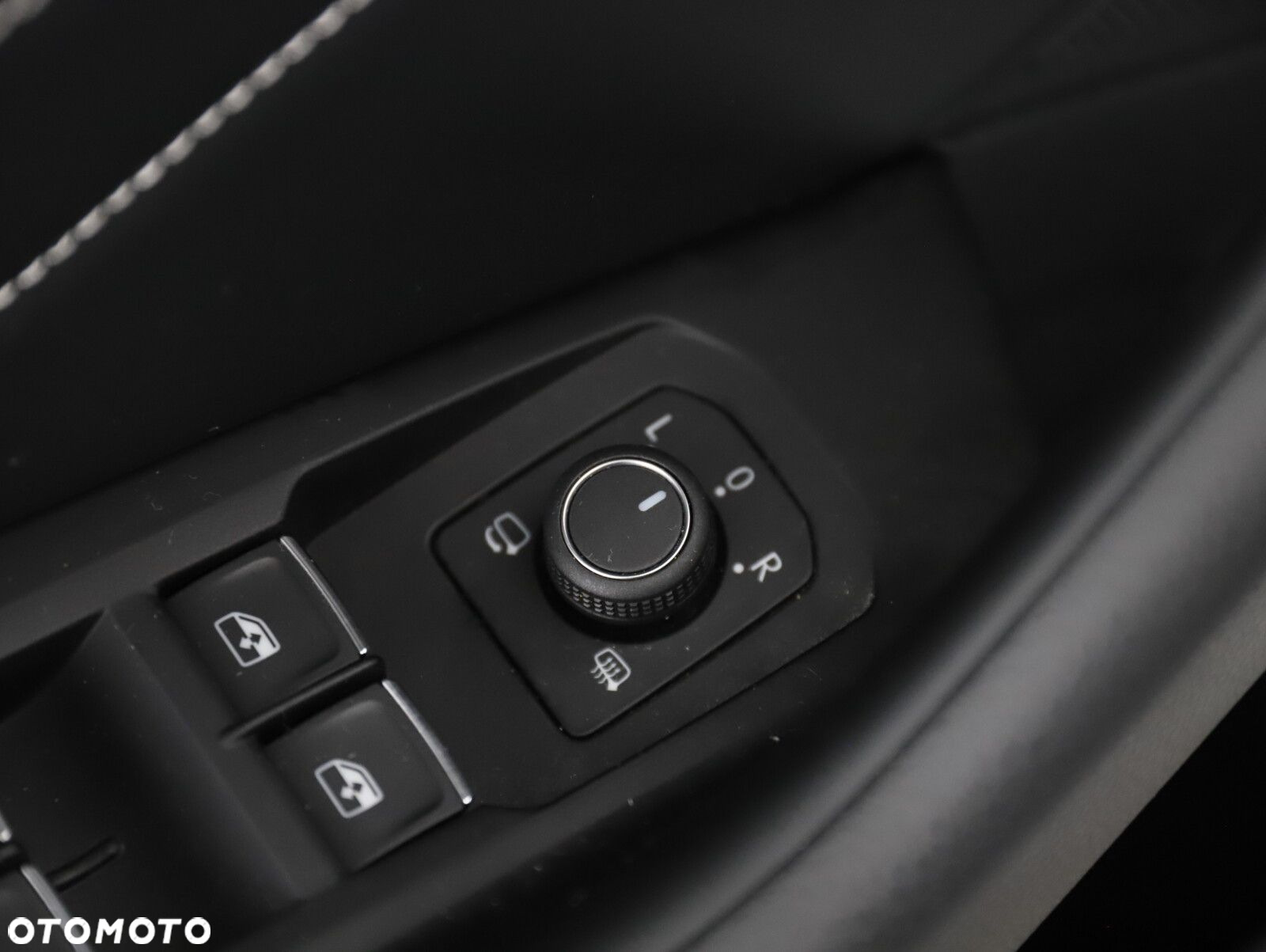 Volkswagen Passat - 25