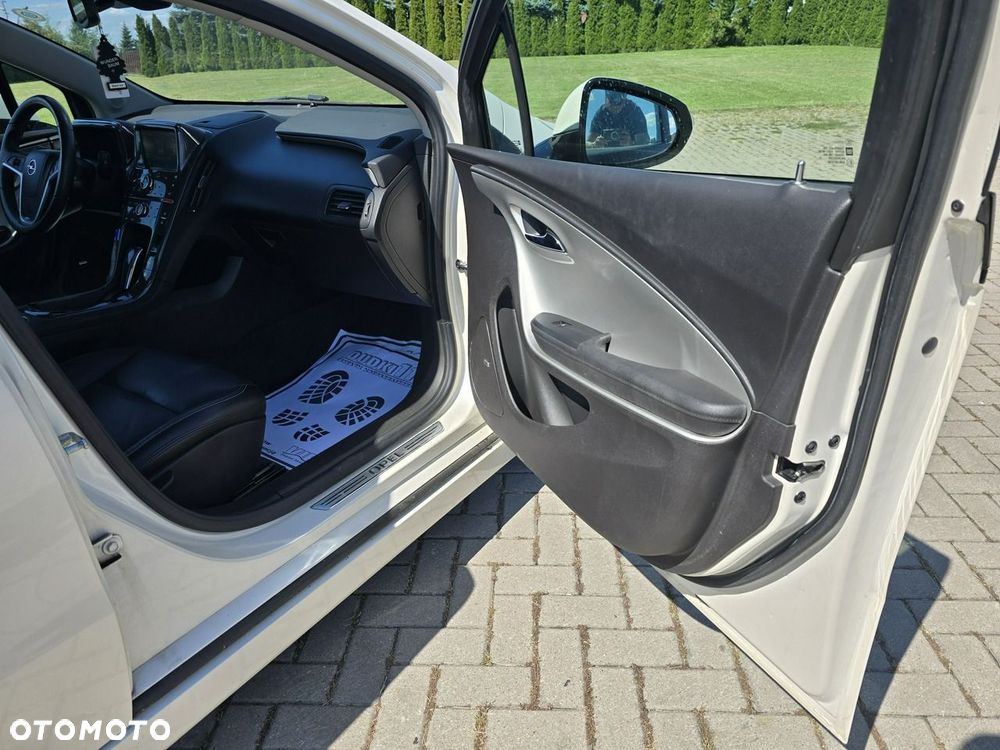 Opel Ampera - 26