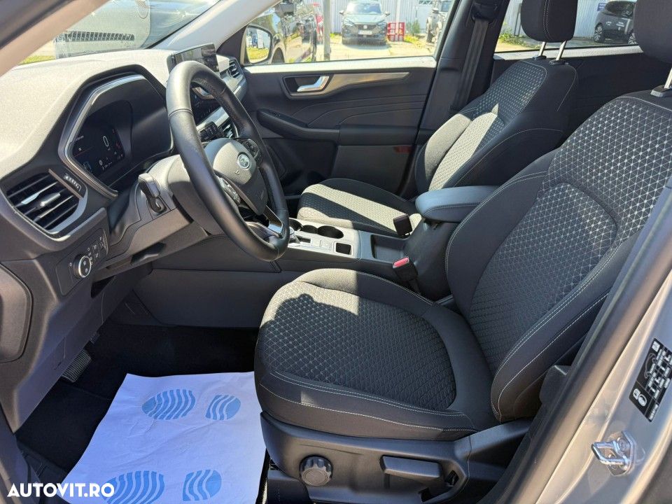 Ford Kuga - 17