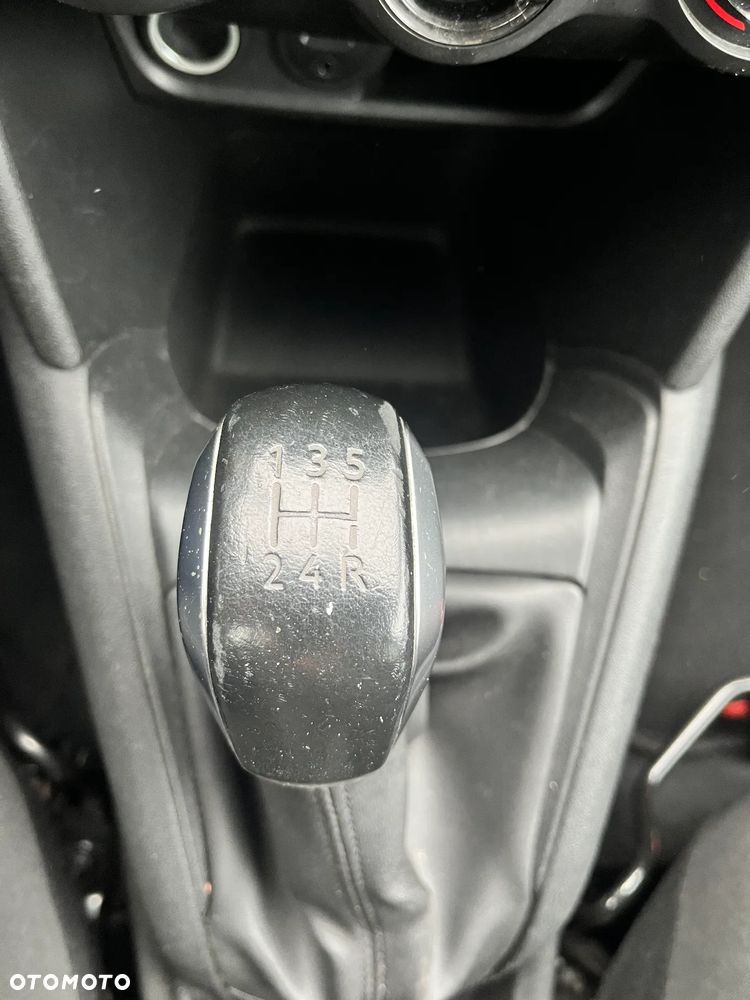 Peugeot 208 PureTech 82 Style - 22