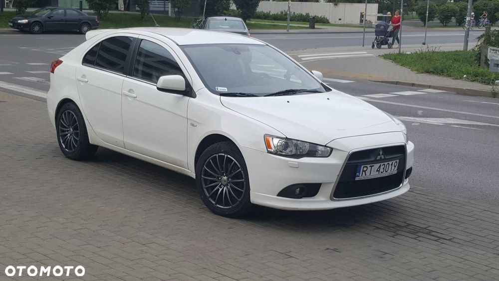 Mitsubishi Lancer 1.8 DID Invite - 25