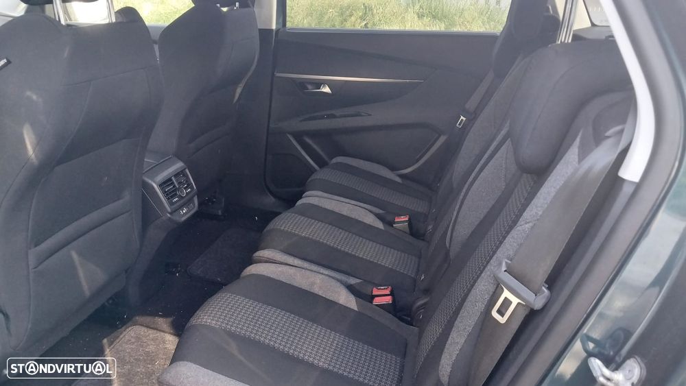 Peugeot 5008 BlueHDI 130 EAT8 Allure Business-Pack - 11