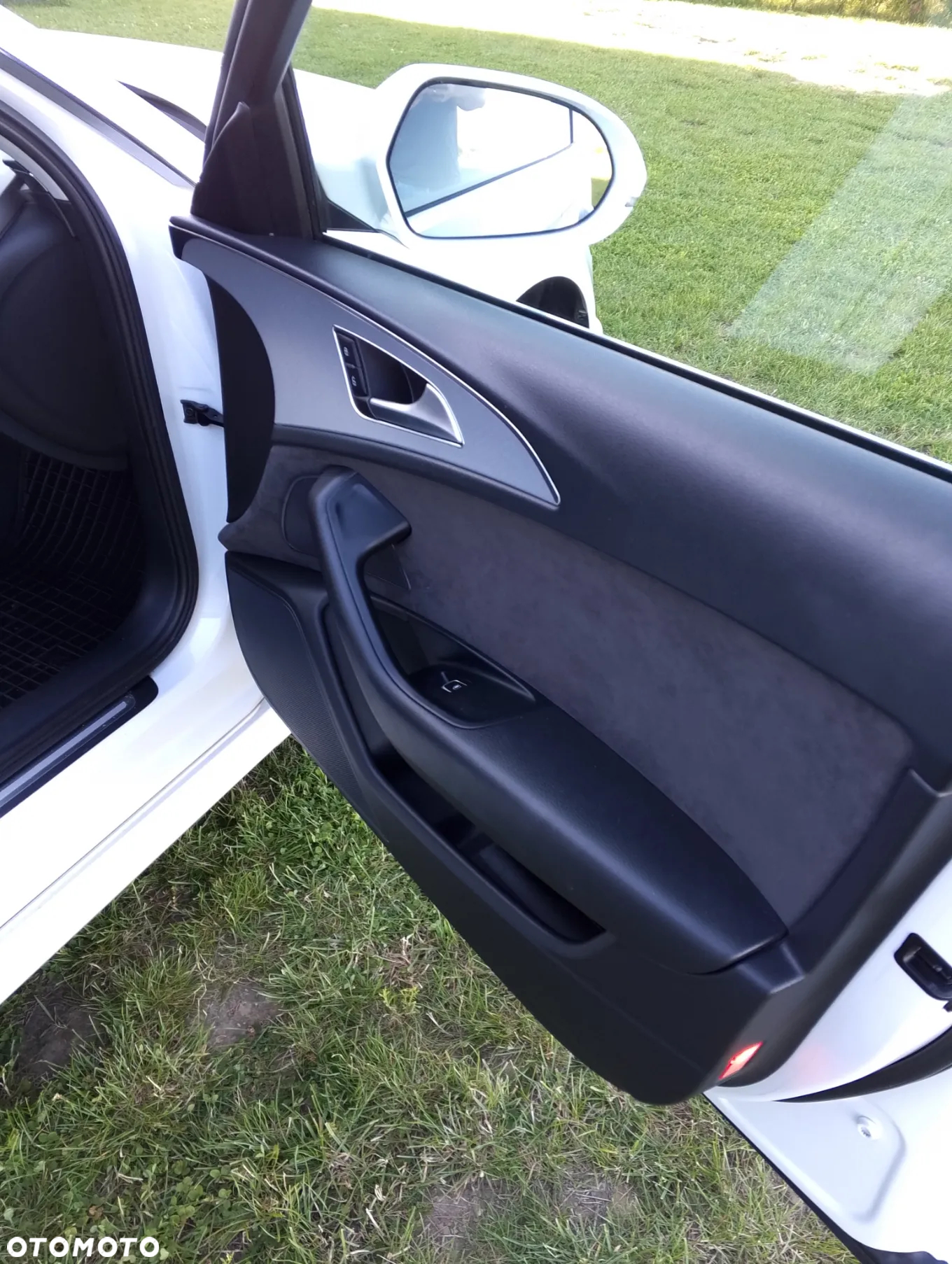 Audi A6 Avant 2.0 TDI Ultra DPF S tronic - 14
