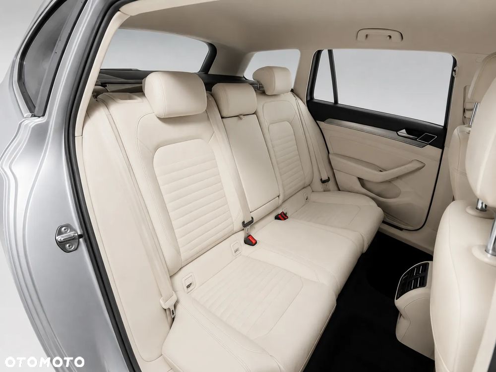 Volkswagen Passat 2.0 TDI BMT Highline DSG - 9