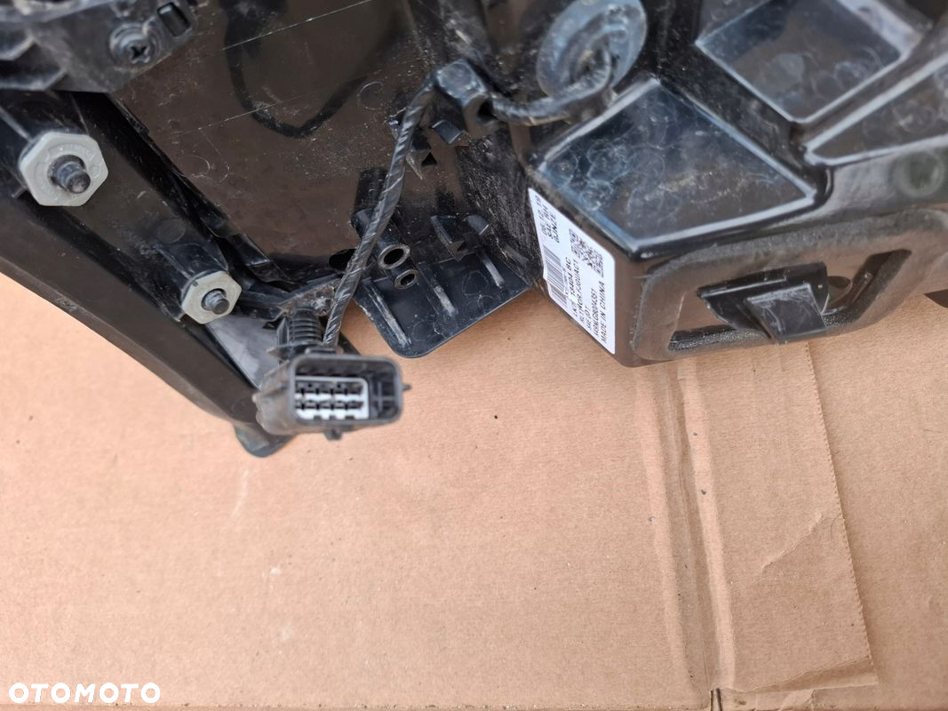 LAMPA TYLNA RANGE ROVER SPORT L550 LIFT ORYGINAŁ - 7