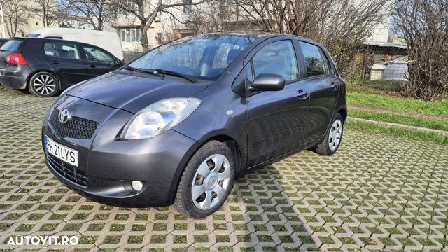 Toyota Yaris 1.3 Sol - 10