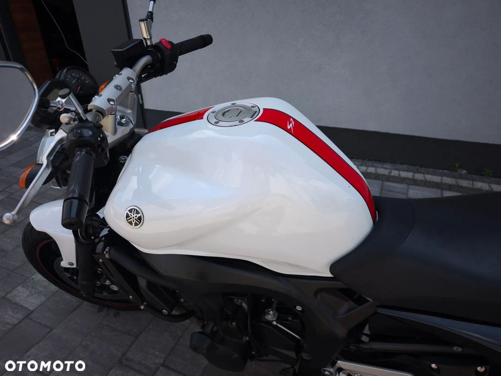 Yamaha FZ6 - 30