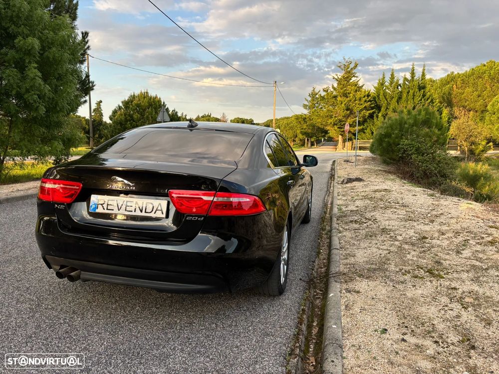 Jaguar XE - 42