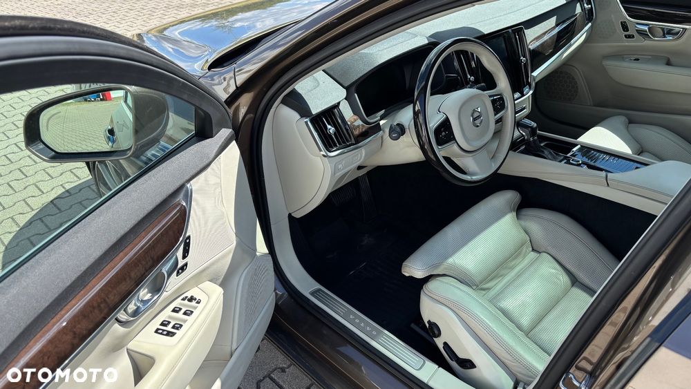 Volvo V90 D5 SCR AWD Inscription - 10