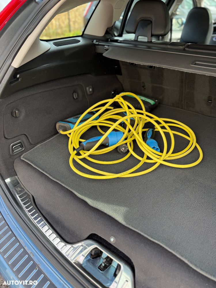 Volvo V60 D6 Plug-In-Hybrid AWD Geartronic Momentum - 18