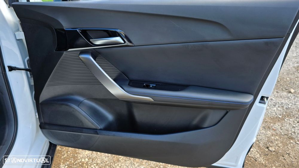 MG MG4 64 kWh Luxury - 45