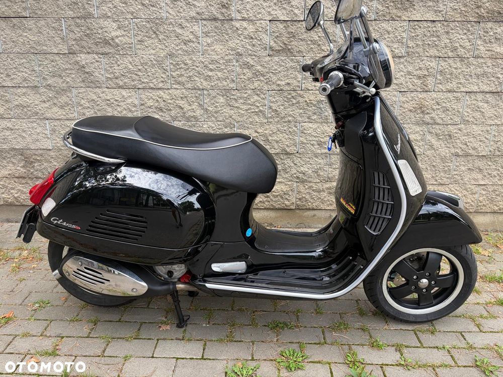 Vespa GTS - 23