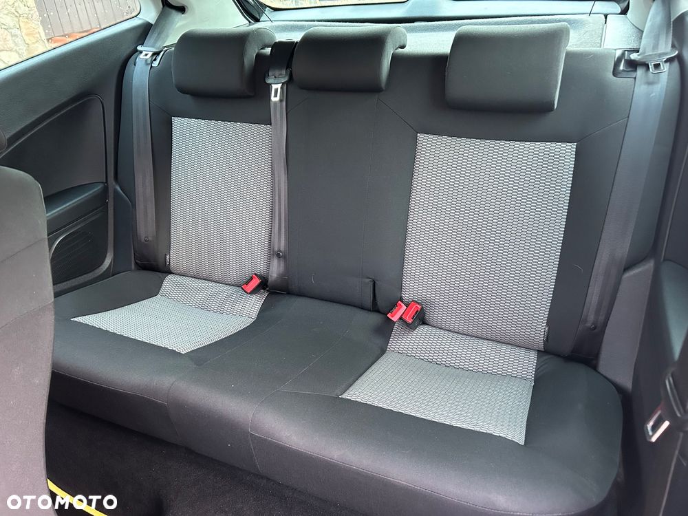 Volkswagen Polo - 9