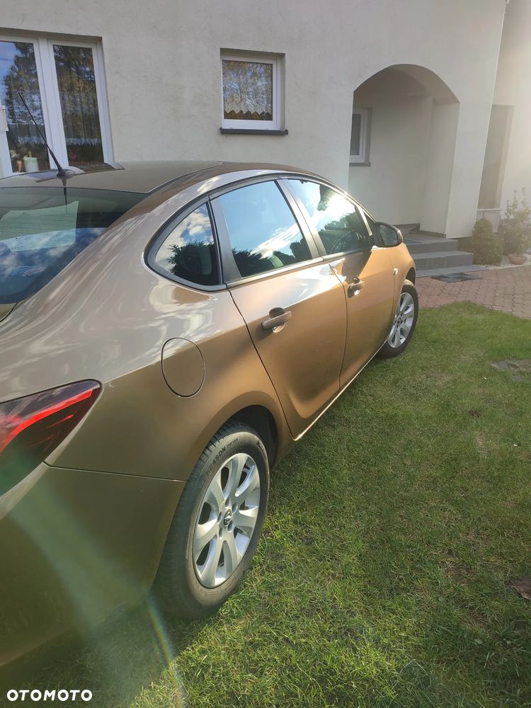 Opel Astra 1.6 Active EU6 - 5