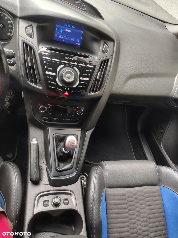Ford Focus 2.0 EcoBoost ST mit Leder-Sport-Paket - 21