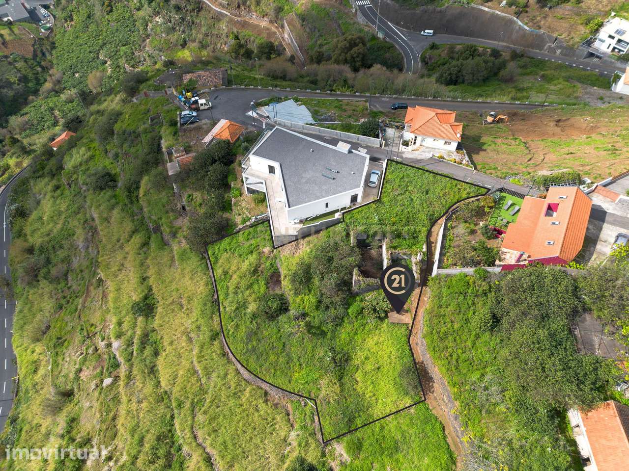 Terreno com Vista Mar em Zona Privilegiada - Calheta - Grande imagem: 4/16