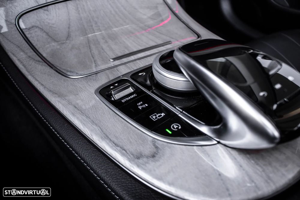 Mercedes-Benz E 200 Aut. - 24