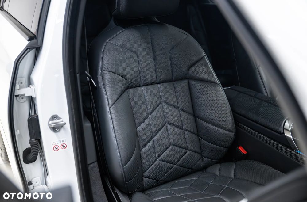 BMW Seria 7 740d xDrive sport - 29