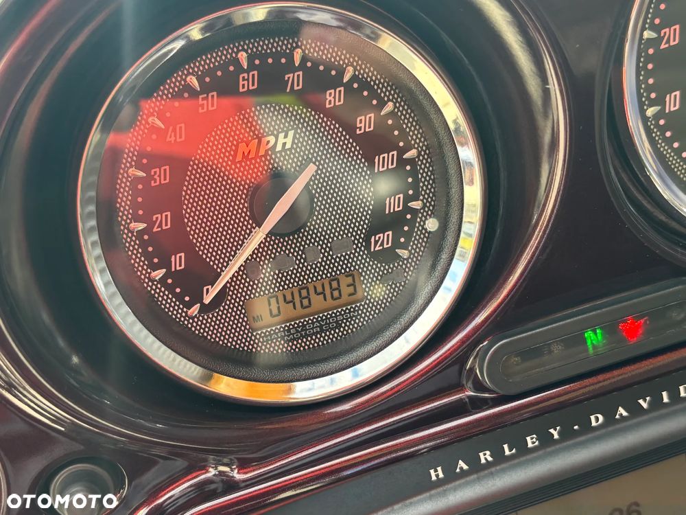 Harley-Davidson Electra - 13