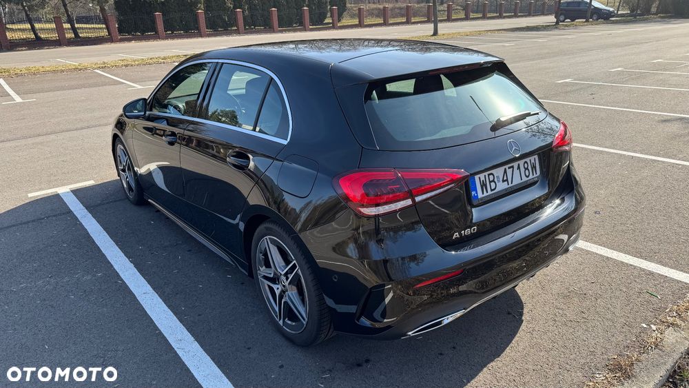 Mercedes-Benz Klasa A 180 AMG Line 7G-DCT - 4