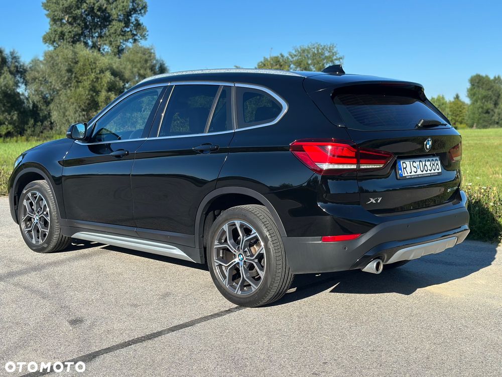 BMW X1 sDrive18i xLine - 10