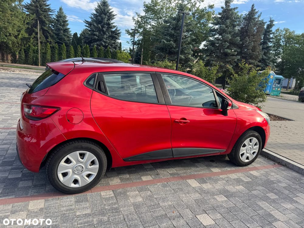 Renault Clio 1.2 16V Life - 10