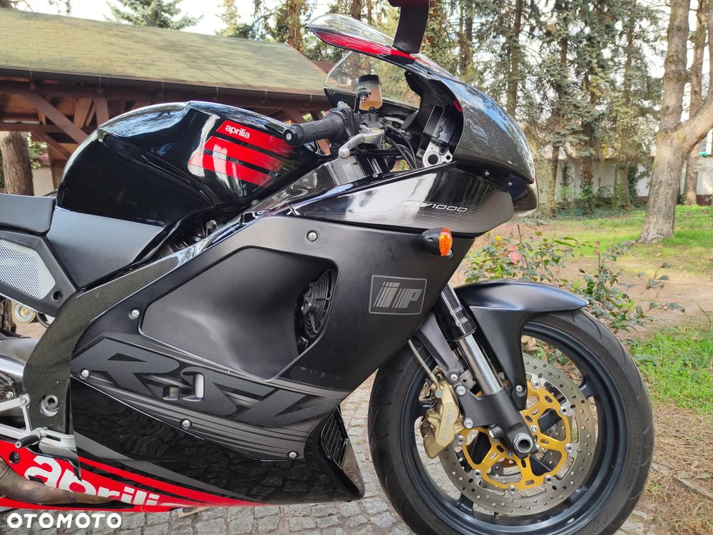 Aprilia RSV - 11