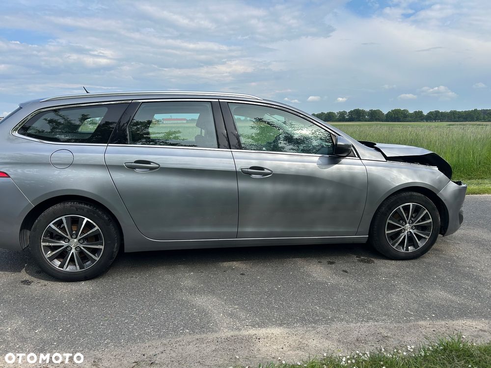 Peugeot 308 - 23