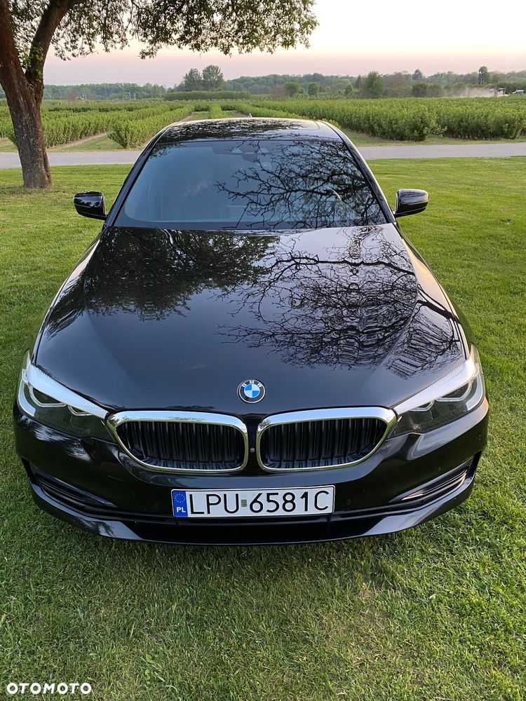 BMW Seria 5 530i Sport Line - 2