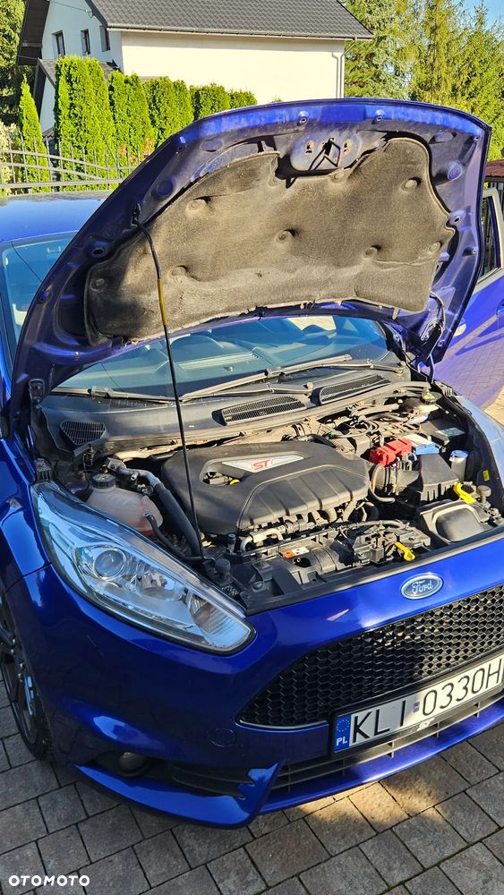 Ford Fiesta ST - 12