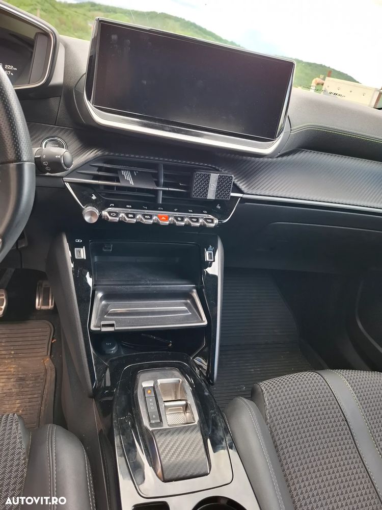 Peugeot 2008 50 kWh GT - 5