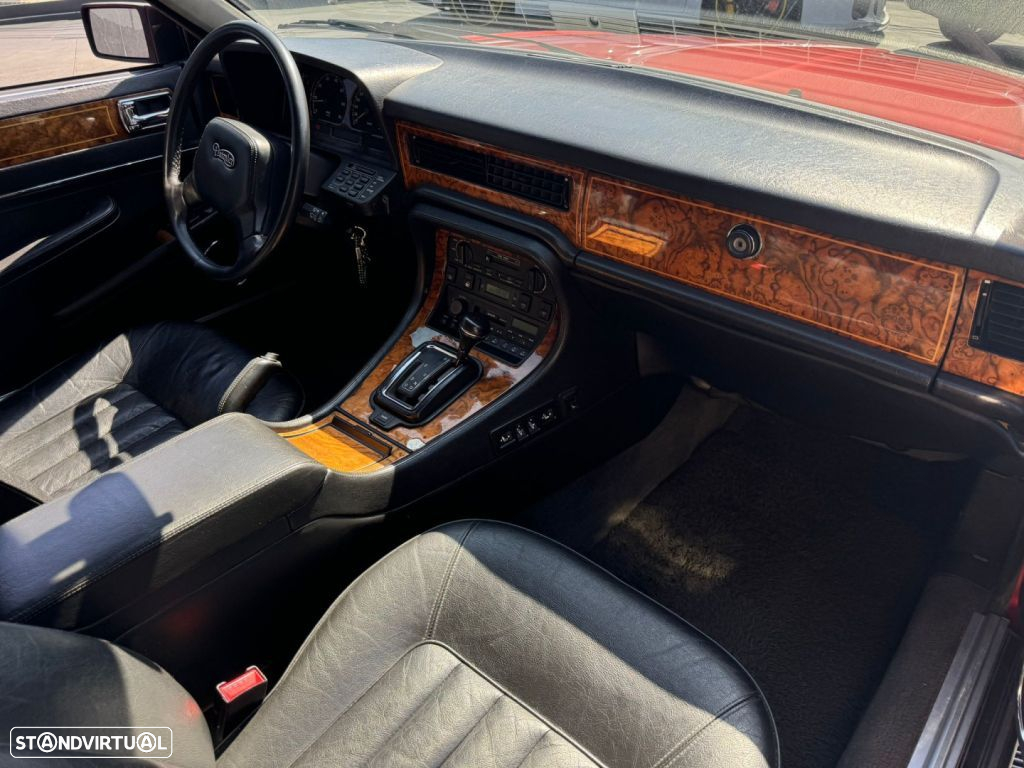 Jaguar Daimler 4.0 - 14